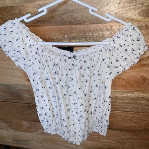 Brandy Melville off the shoulder crop top